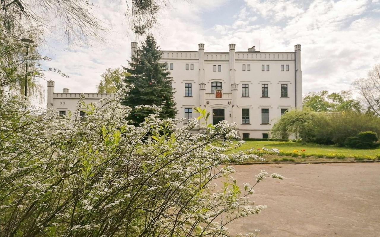 Palac Baloszyce Susz Exteriér fotografie