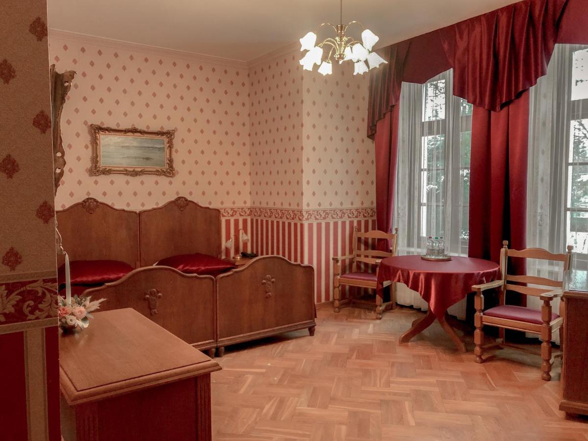 Palac Baloszyce Susz Exteriér fotografie